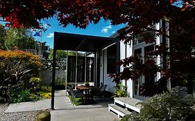 Luxury Farm Escape Tiny Home New Plymouth-Egmont Village